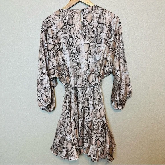 Aakaa Snake Skin Printed Mini Wrap Dress With a Tie Waist Size Small - Picture 4 of 6
